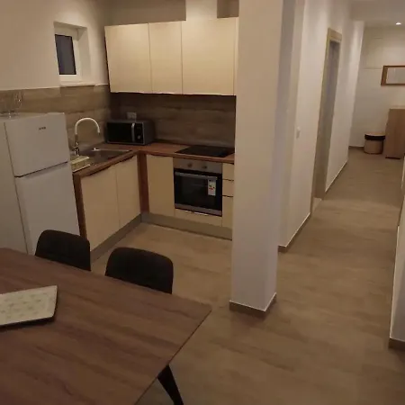 Novi Skrape U Samom Centru S Parkingom Apartment Trogir