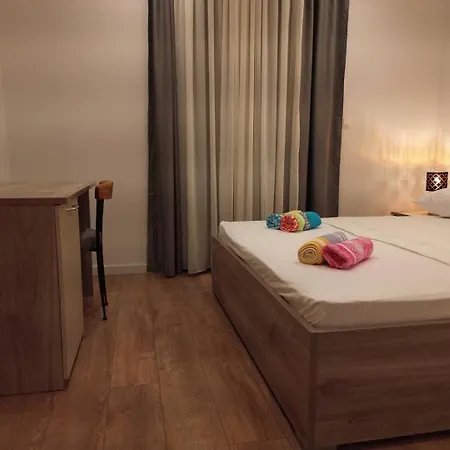 Apartment Novi Skrape U Samom Centru S Parkingom *